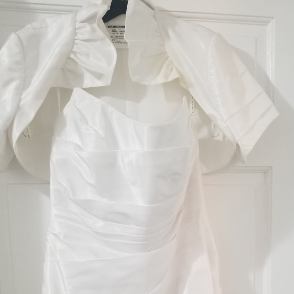 Dress - Picture 2 of 2